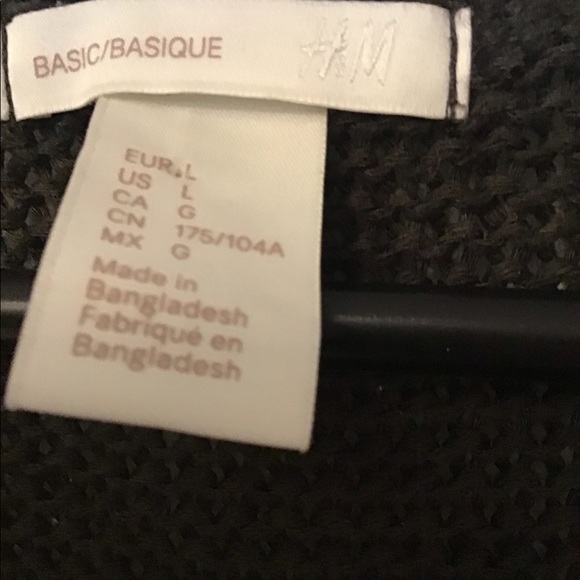 Womens H &M Sweater - Picture 2 of 3